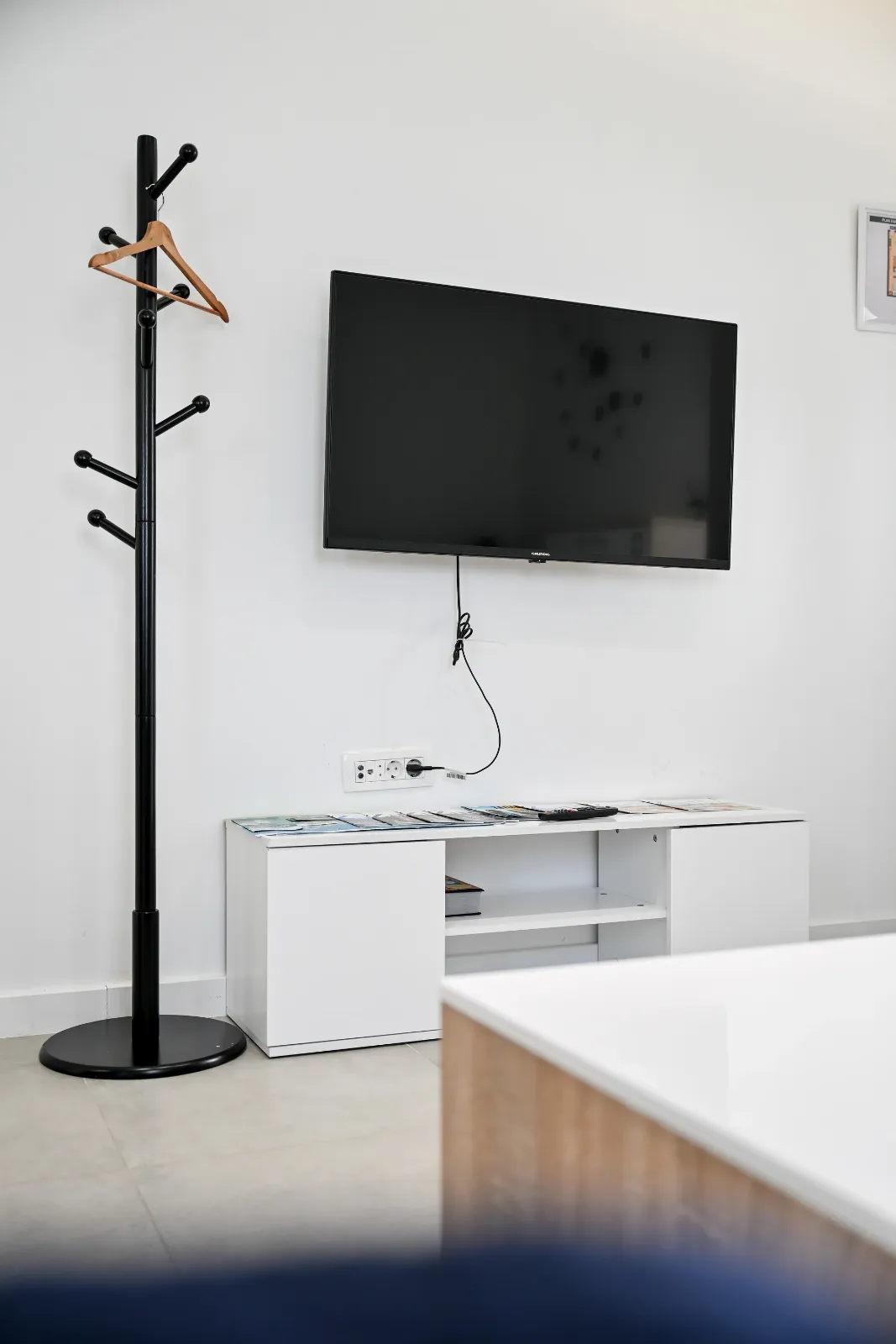 Apartman Comfort – living room with TV