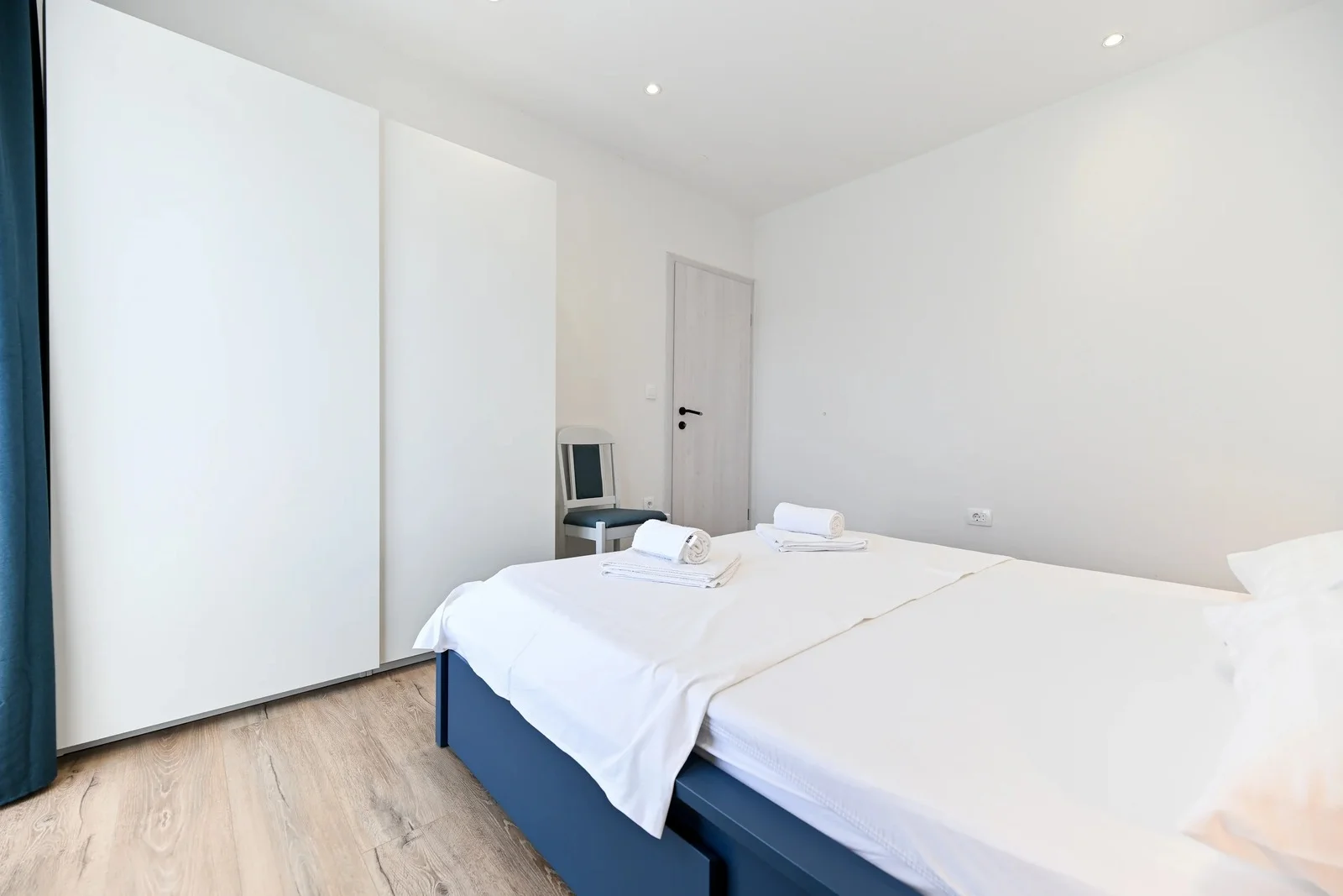Apartman Harmony – bedroom with wardrobe